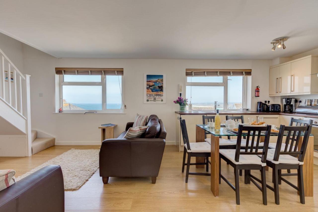 Atlantic Blue Apartment Carbis Bay Bagian luar foto